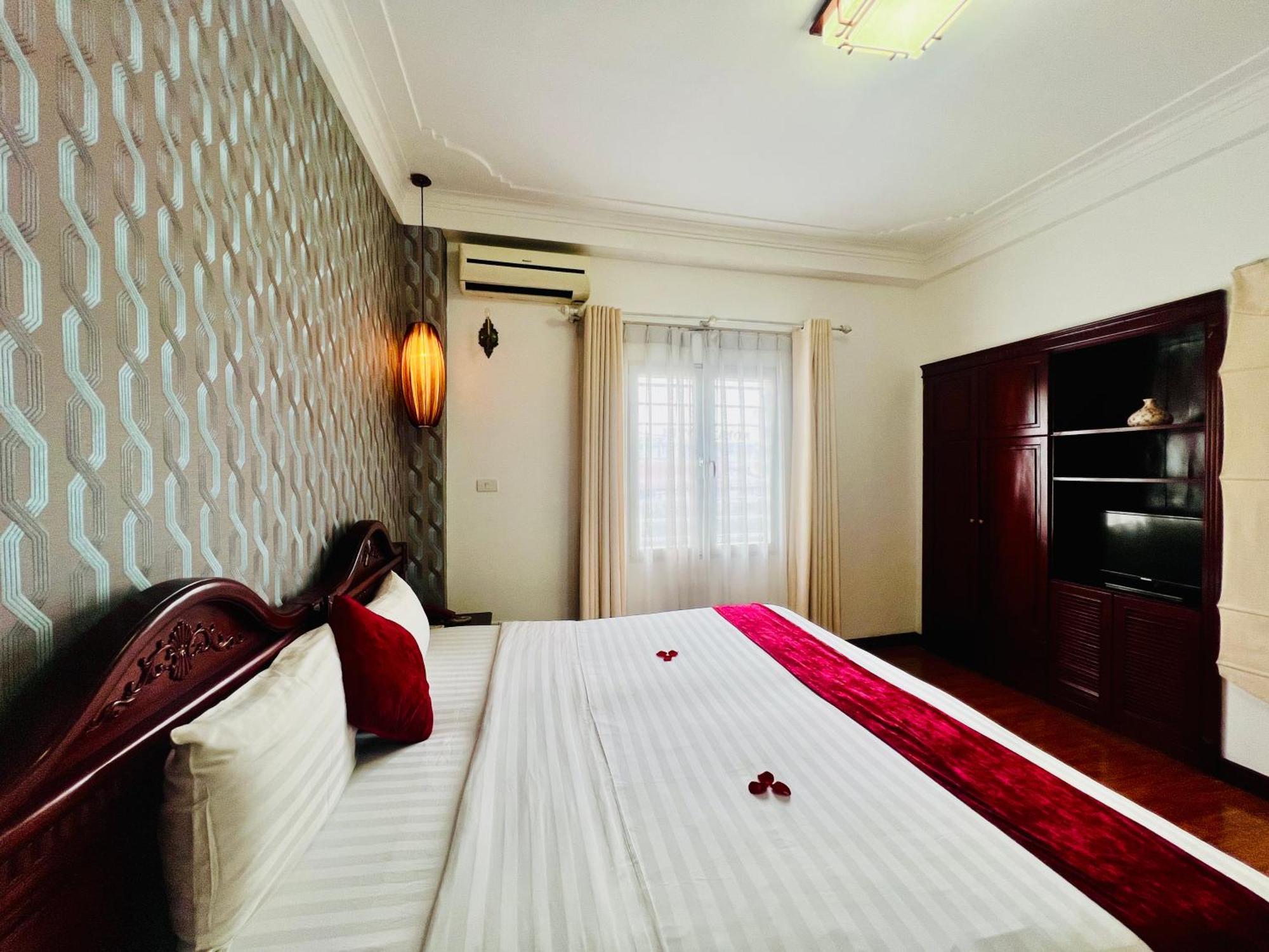 Hanoi Golden Moon Hotel Buitenkant foto