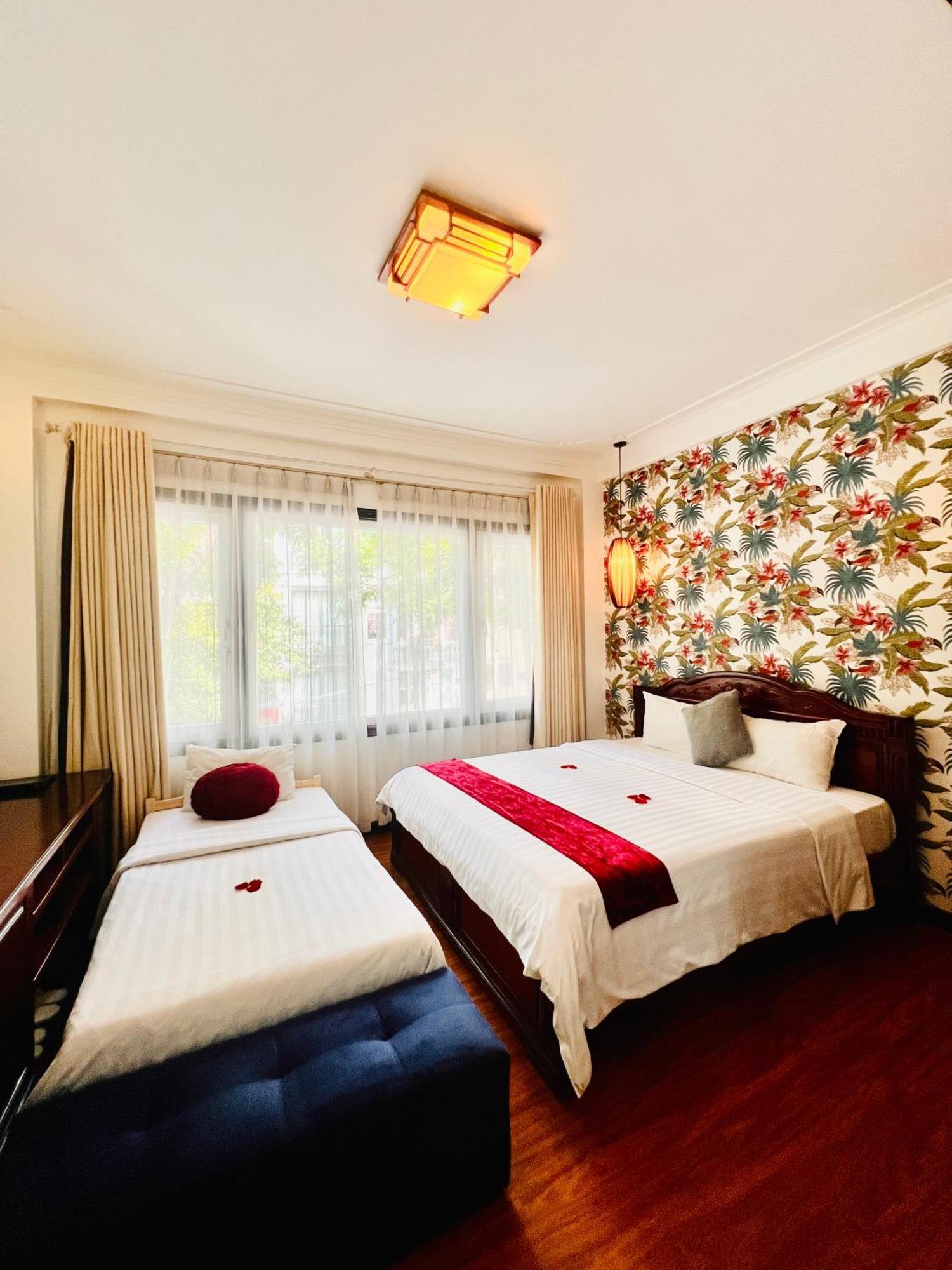 Hanoi Golden Moon Hotel Buitenkant foto