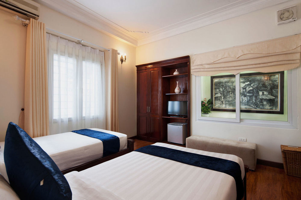 Hanoi Golden Moon Hotel Buitenkant foto